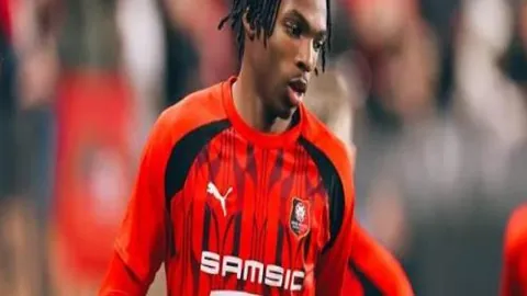 利馬加盟阿森納夢碎，轉投曼城津琴科，意外迎新機遇！