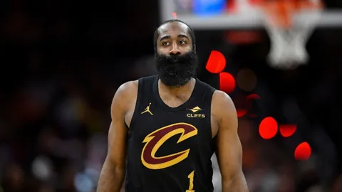 里昂主场迎战欧塞尔 法甲两队竞技态势全面剖析